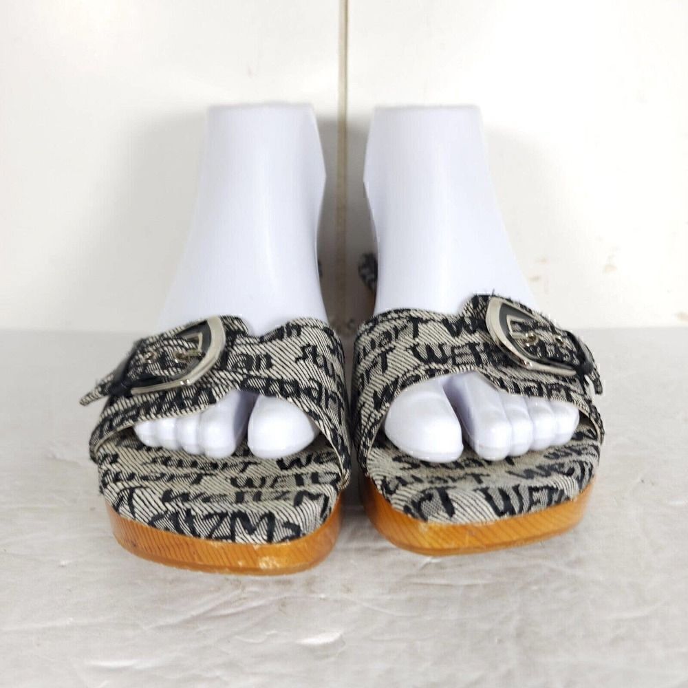 Stuart Weitzman Women's US 7,5B Graffiti Logo Buckle Wooden Heel Wedge Sandals - Picture 4 of 14